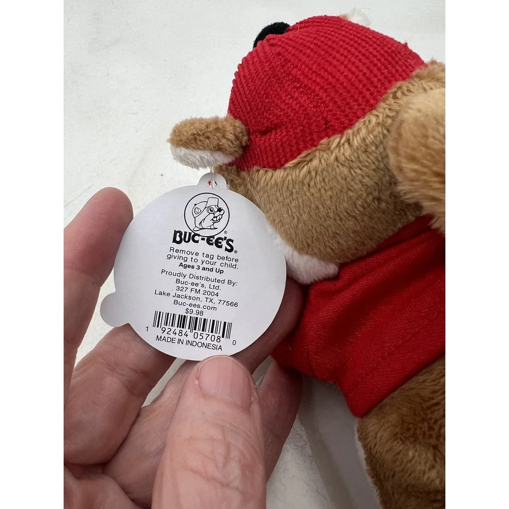 Buc-ee's Beaver Plush Cell Phone Holder Stand Jaag Red Hat T-Shirt Texas Mascot
